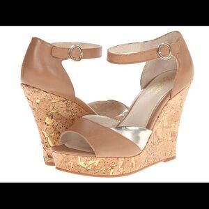 Seychelles tan & gold wedges 9.5